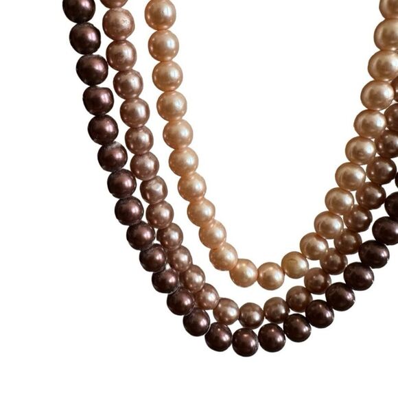 Vintage 3 Strand Faux Pearl Necklace - Picture 2 of 6